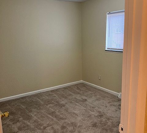 2nd image of 23756 Banbury Cir APT 9