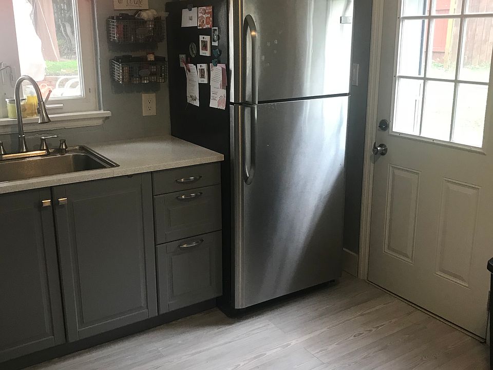 2nd image of 158 Hollow Haven Dr