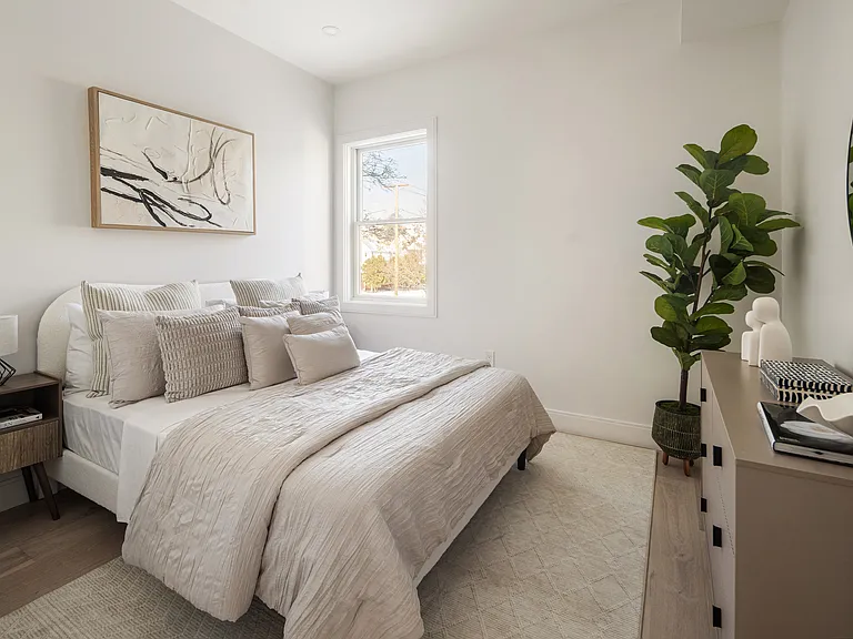 140 Shirley St #206 — Photo 5
