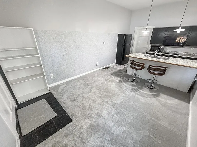 1064 Curran St NW #B — Photo 2