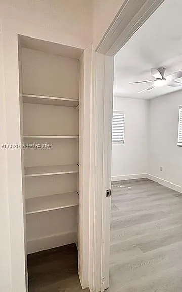 721 N 68th Ter — Photo 12