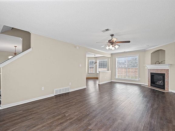 4th image of 4694 Bloomfield Cv