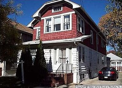 2nd image of 447 College Ave