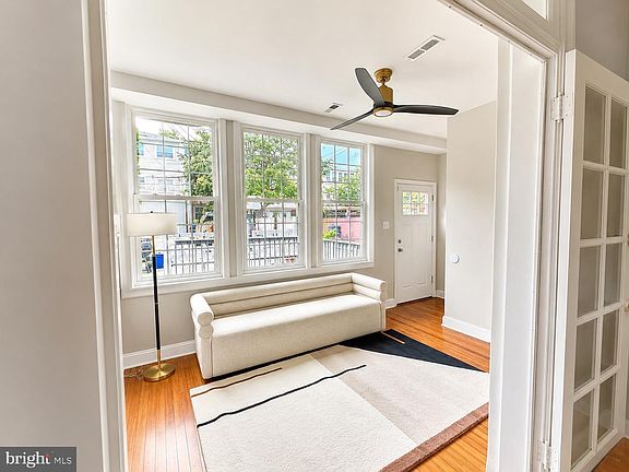 5th image of 152 T St NE