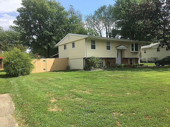 2nd image of 414 Pickett Ln