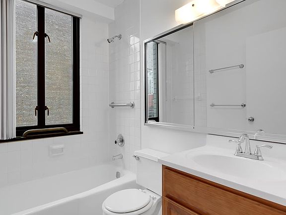 5th image of 407 Park Ave S APT 23E