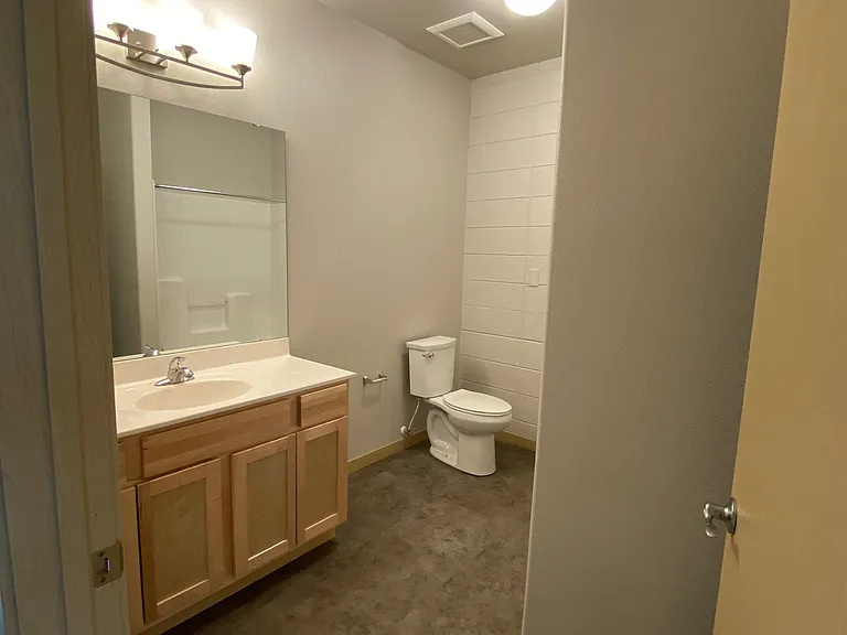 Historic on 4th Apartments — Photo 7
