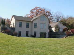 2406 Westwood Rd, Winona Lake, IN