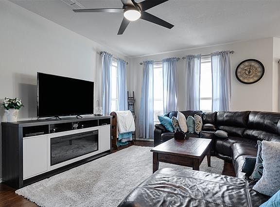 5th image of 1020 Lighthouse Ln