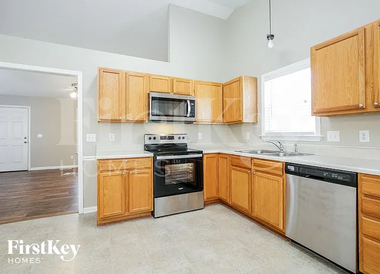 263 Carriage Ln — Photo 9