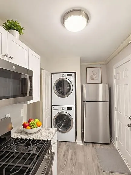 3586 Jackson St #B4 — Photo 3
