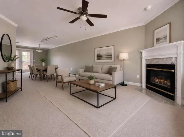 6924 Fairfax Dr Unit 330, Arlington, VA 22213