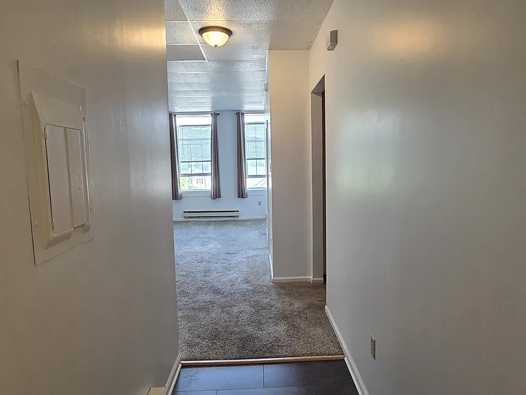 60 North Ave #6 — Photo 2