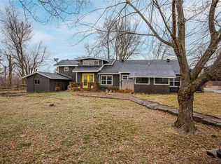 605 W Wallis Rd, Cave Springs, AR 72718