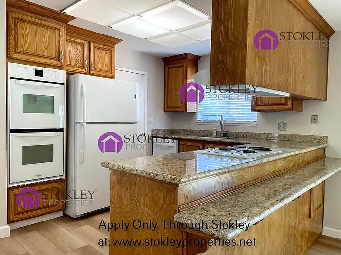 4 bed, 2.0 bath, 1761 sqft, $4,495 — Photo 3