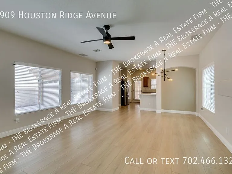 8909 Houston Ridge Ave — Photo 12