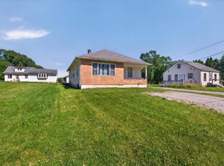 1134 N Barclay St, Waterloo, IA 50703