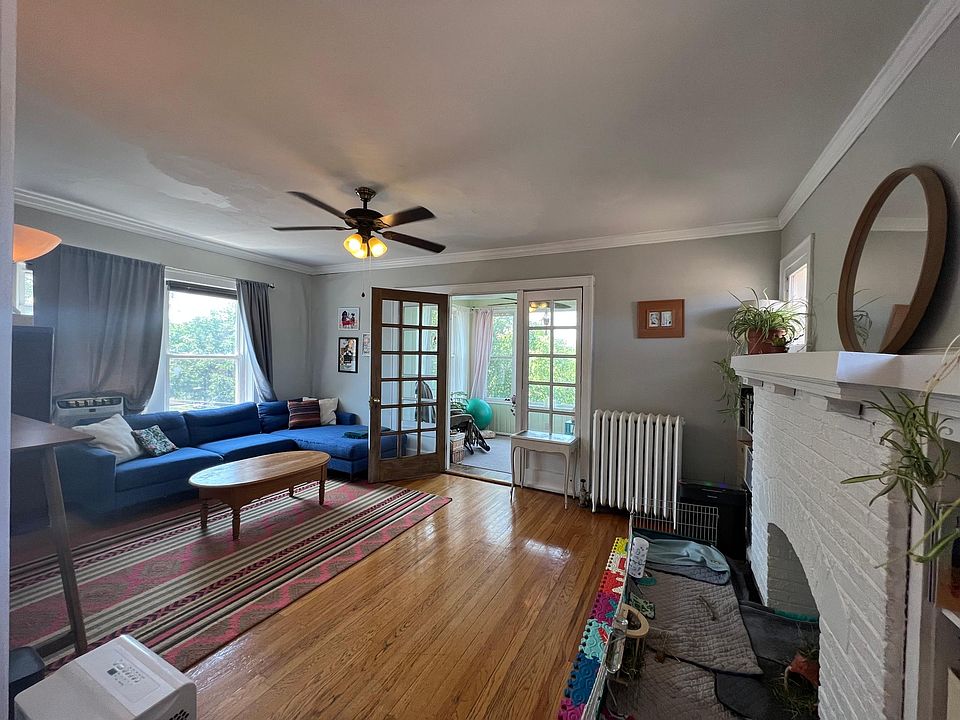 1st image of 6219 N Hermitage Ave APT 3