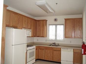 2nd image of 12 Limerick Ln