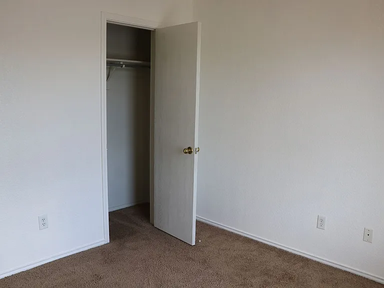 2802 Edgefield St — Photo 8