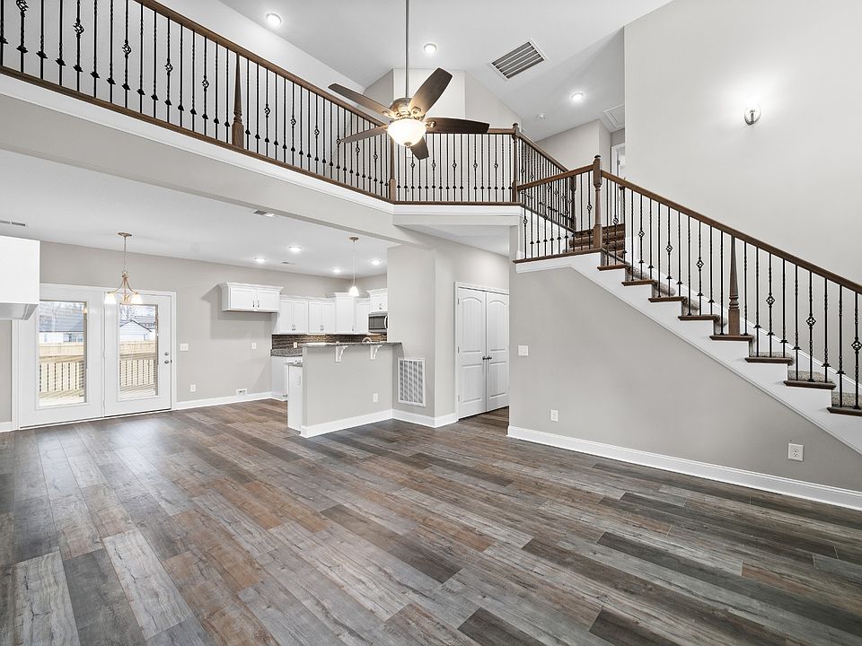 2nd image of 63 Chestnut Dr
