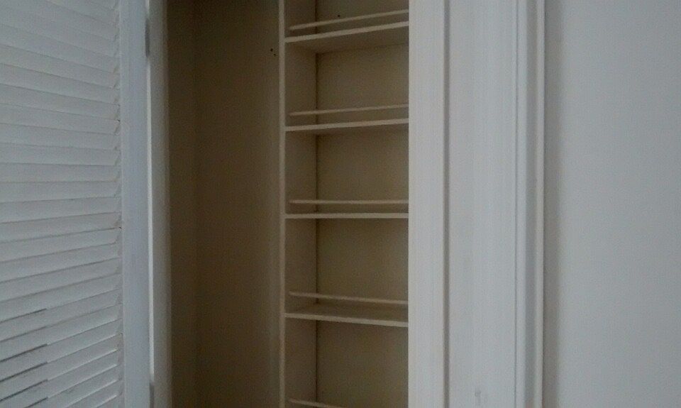 2nd image of 2404 Deers St