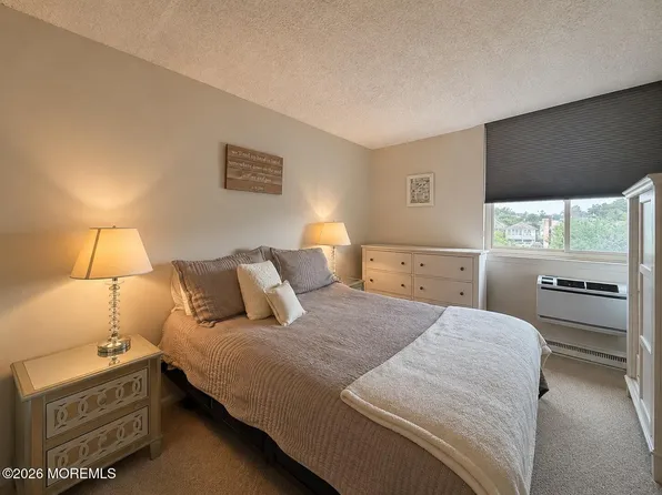 1000 River Rd APT 3F, Belmar, NJ 07719