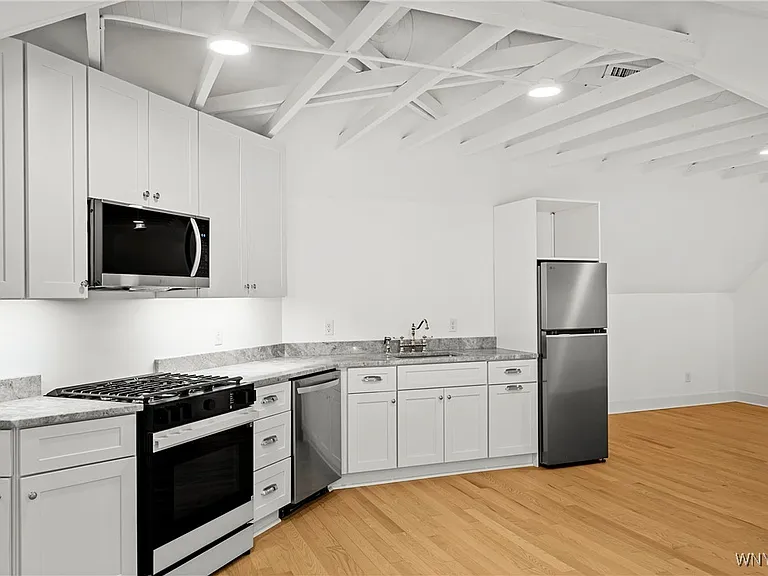 681 Lafayette Ave #3 — Photo 7