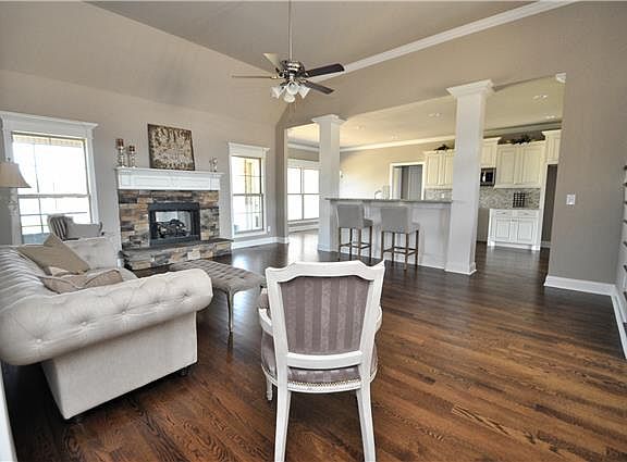 3rd image of 1002 Renee Dr Lot 64