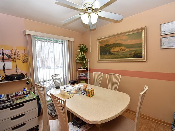 4th image of 1097 Bristol Ct