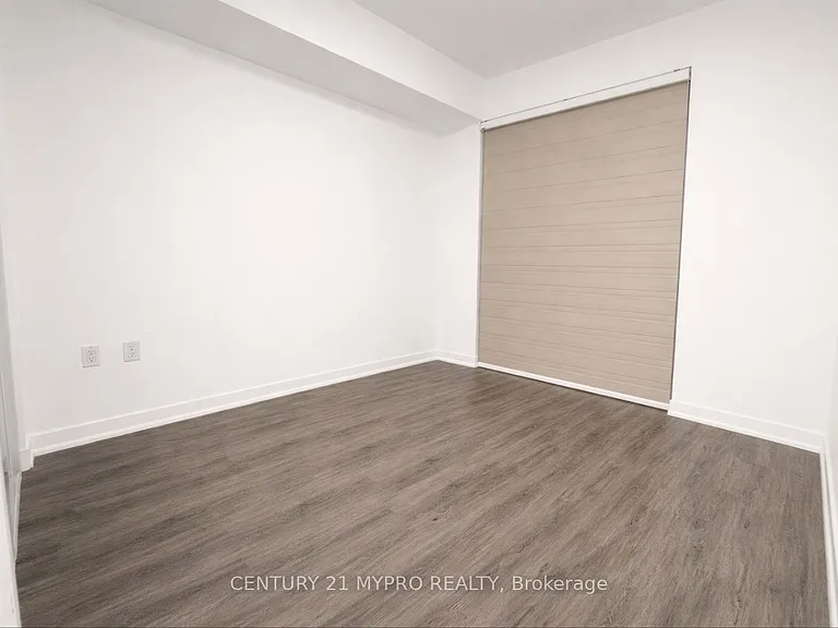 39 Roehampton Ave #3409 — Photo 10