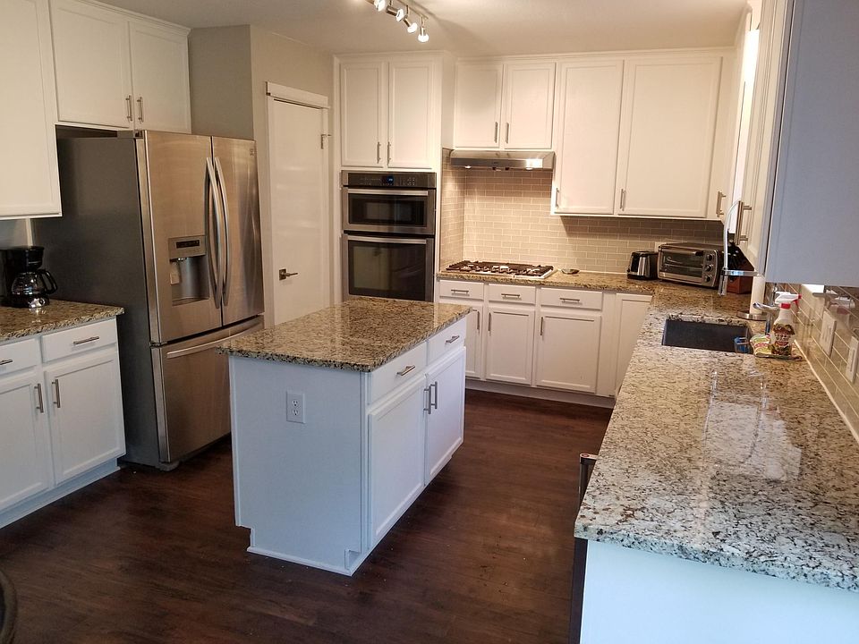 Spacious, fully stocked kitchen with granite countertops, st