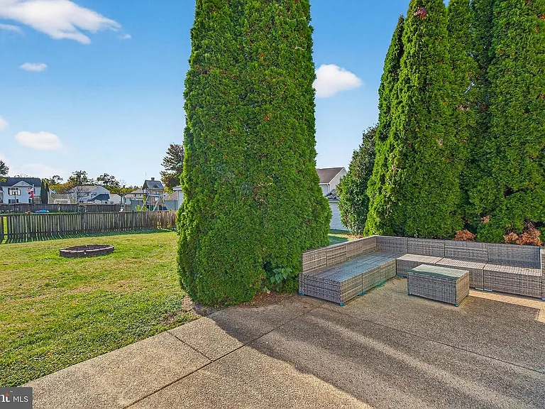 27 Planetree Dr #1 — Photo 37