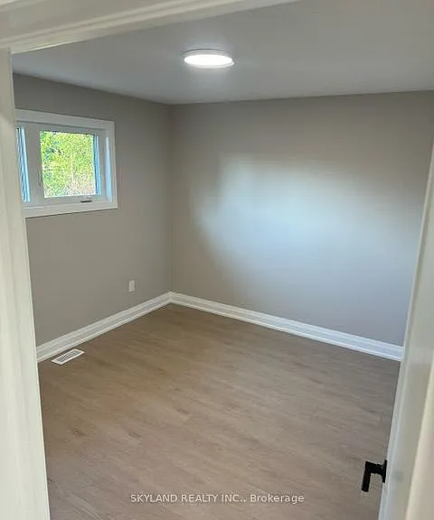 21 Nova Dr #UPPER — Photo 8
