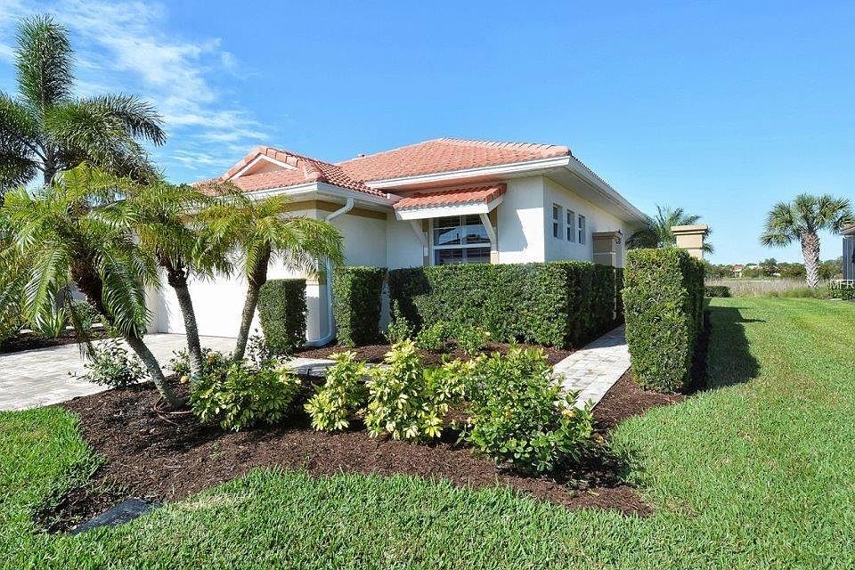 1st image of 458 Montelluna Dr