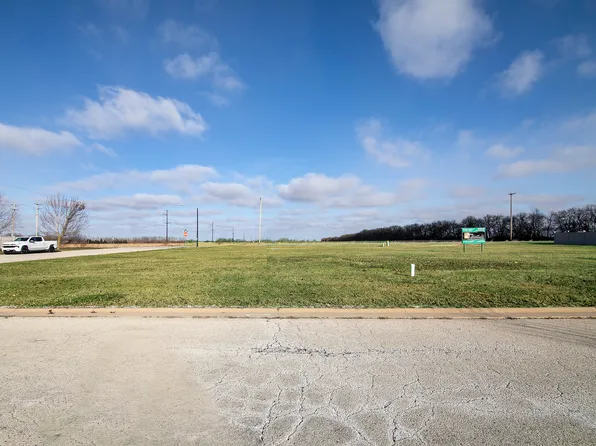 471 Spring Park Loop, Bourbonnais, IL 60914