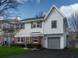 23W460 Spyglass Ct, Naperville, IL 60540
