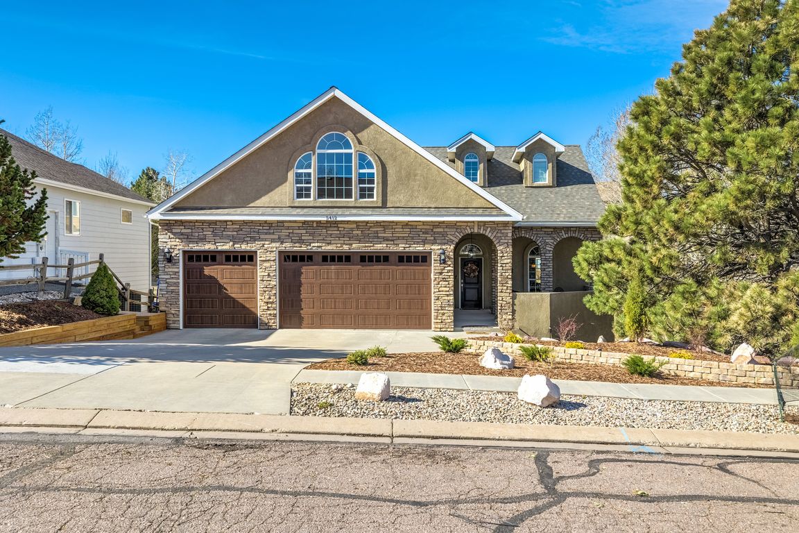 5412 Wells Fargo Dr-0001