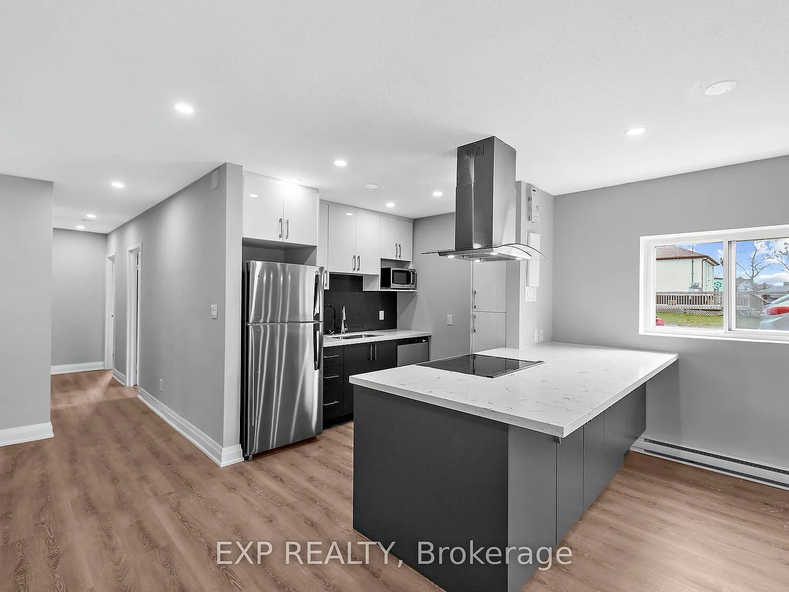3 bed, $1,995 — Photo 2