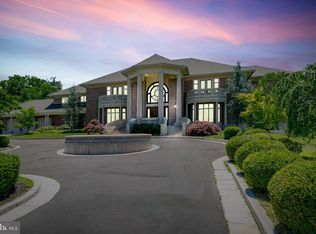 44 Landing Ct, Moorestown, NJ 08057