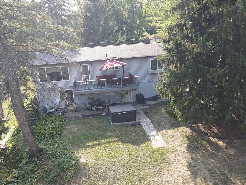 1st image of 15471 Whitaker Rd