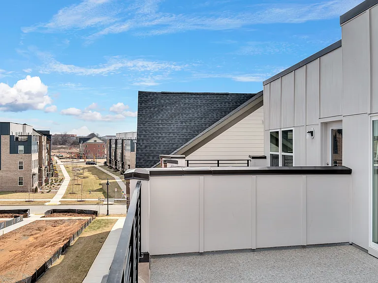 32 Bleeker Pl — Photo 38