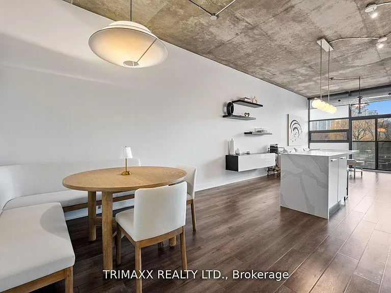 60 Bathurst St #403 — Photo 11