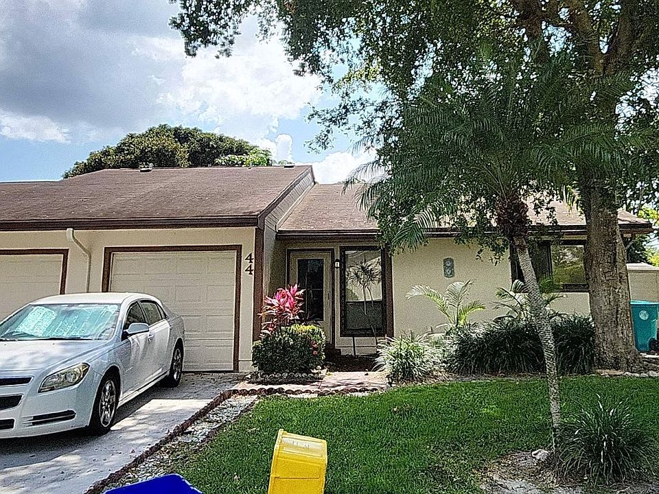 1st image of 44 Kensington Ln