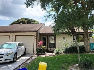 44 Kensington Ln, Boynton Beach, FL 33426