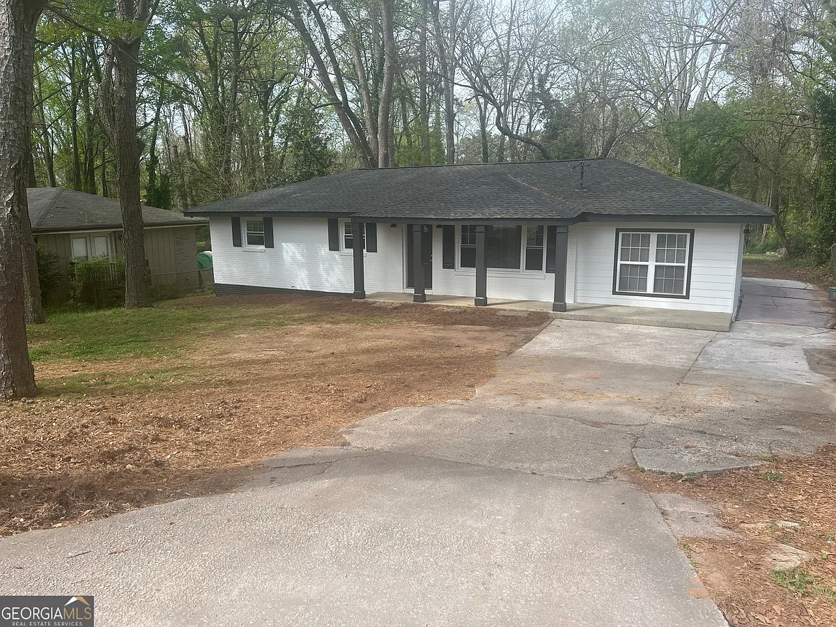 Building Photo - 1397 Peachcrest Rd
