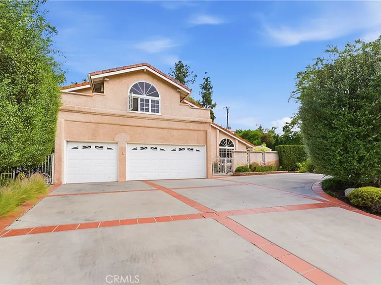 19511 Rosita St — Photo 1