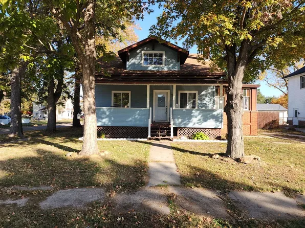 208 W 5th St, Madison, NE 68748