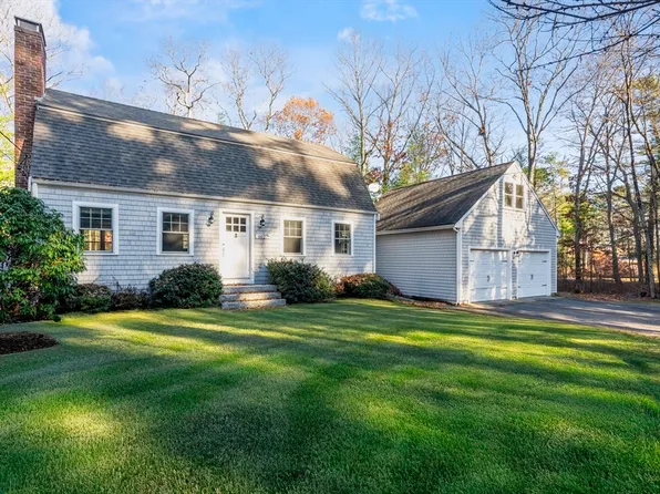 662 Congress St, Duxbury, MA 02332