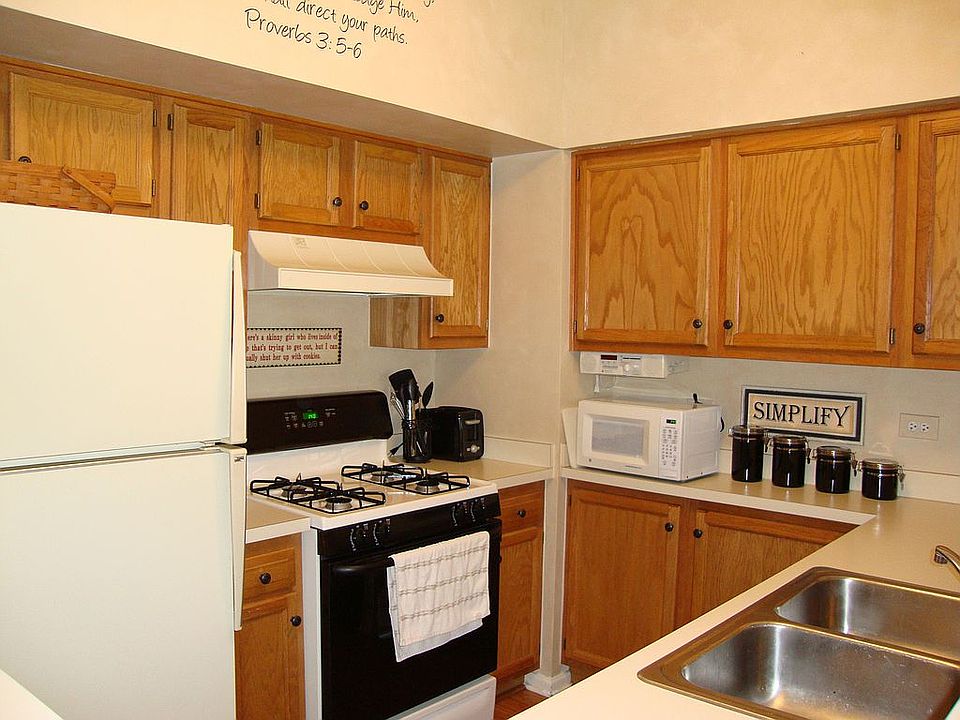 1st image of 58 Oakton Dr